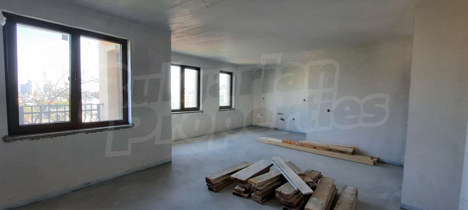 Gallery Picture 6