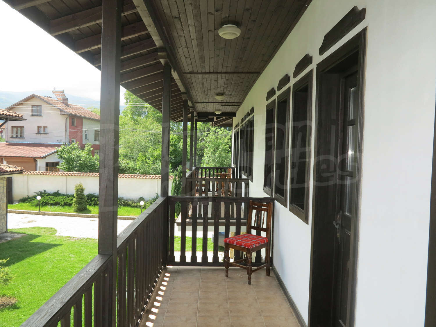 Gallery Picture 28