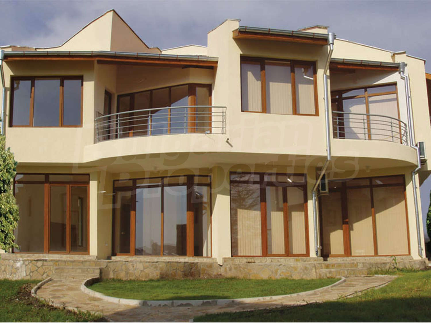 Gallery Picture 19