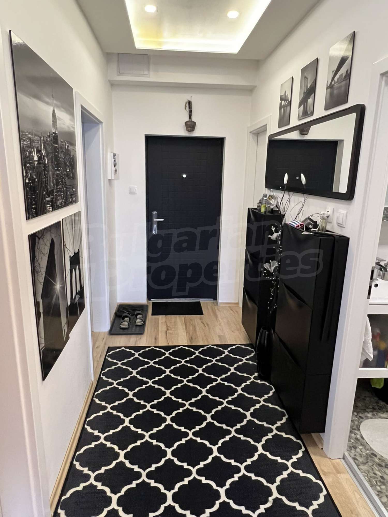 Gallery Picture 6