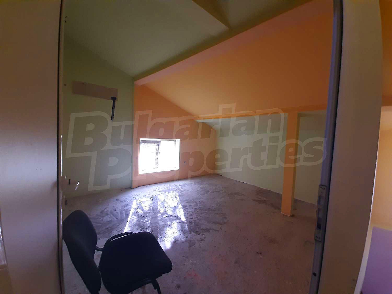 Gallery Picture 23