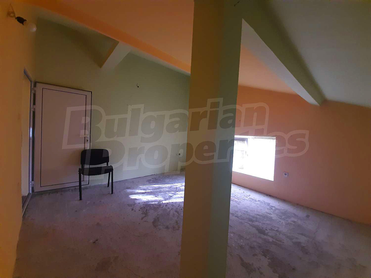 Gallery Picture 24