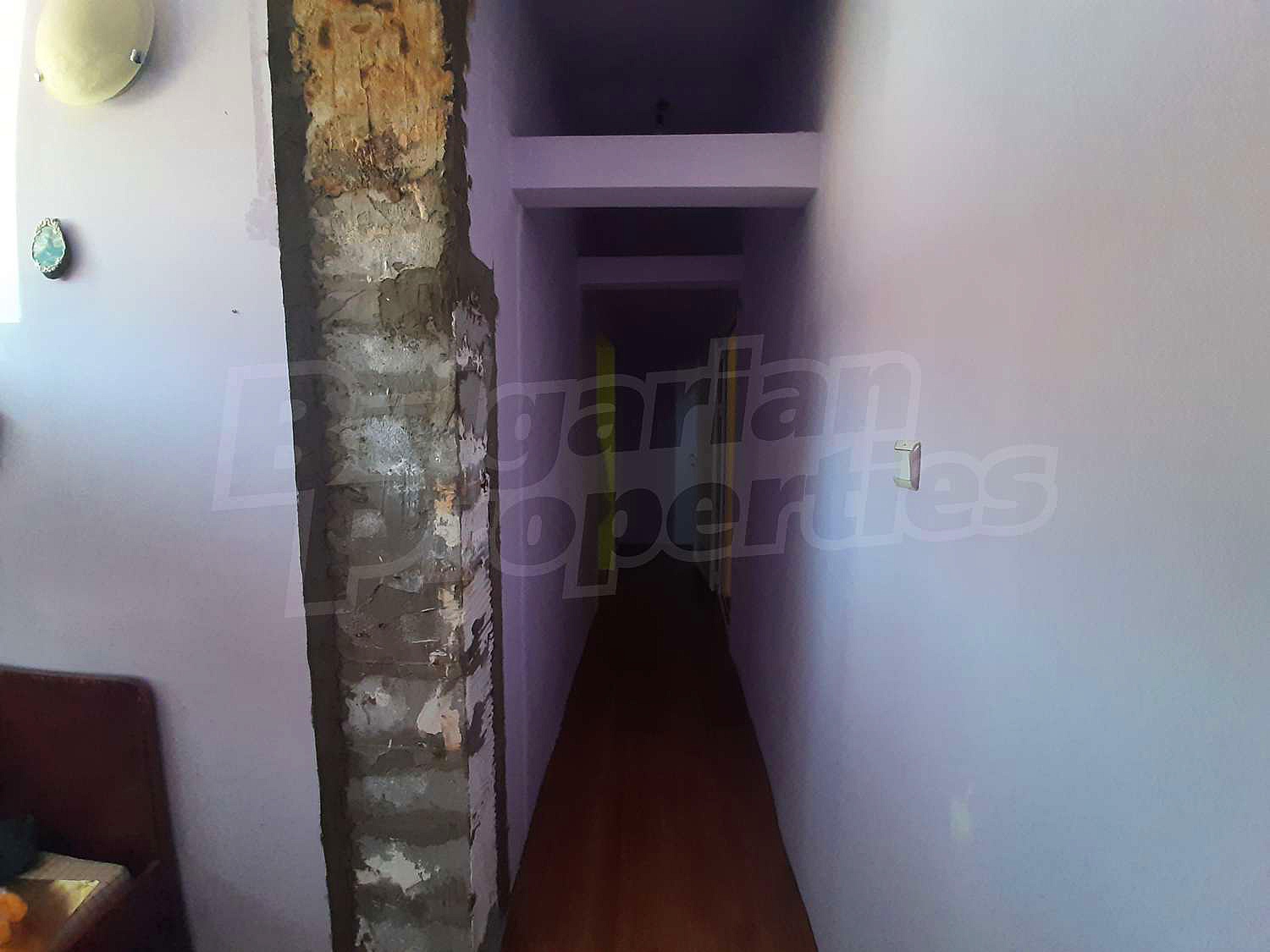 Gallery Picture 30