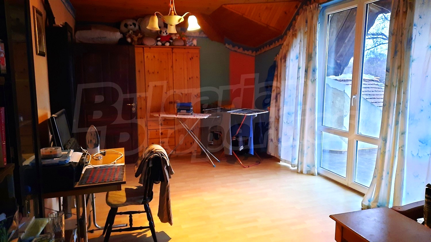 Gallery Picture 15