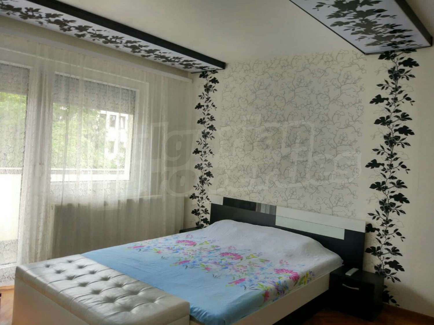 Gallery Picture 13