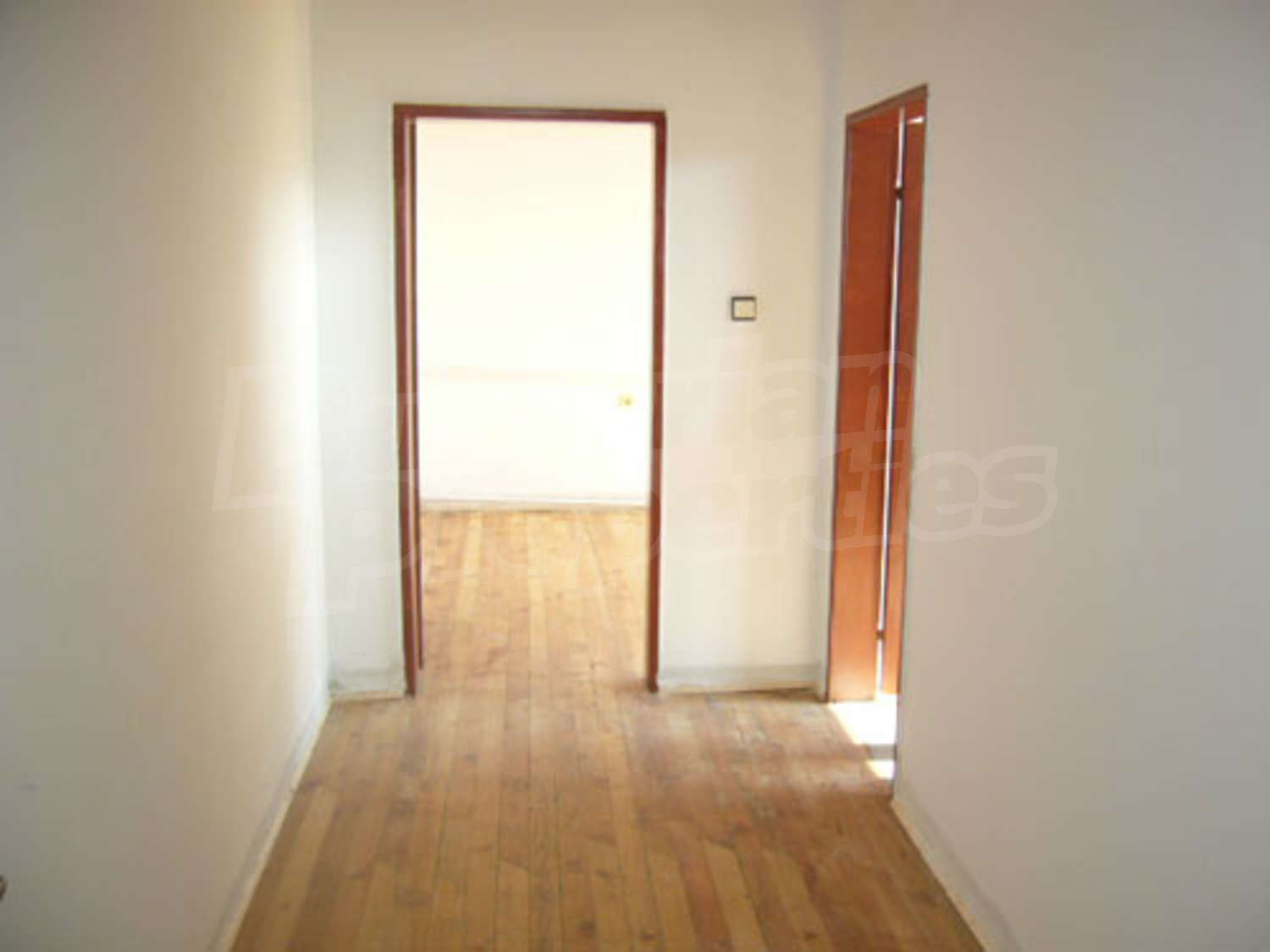 Gallery Picture 8