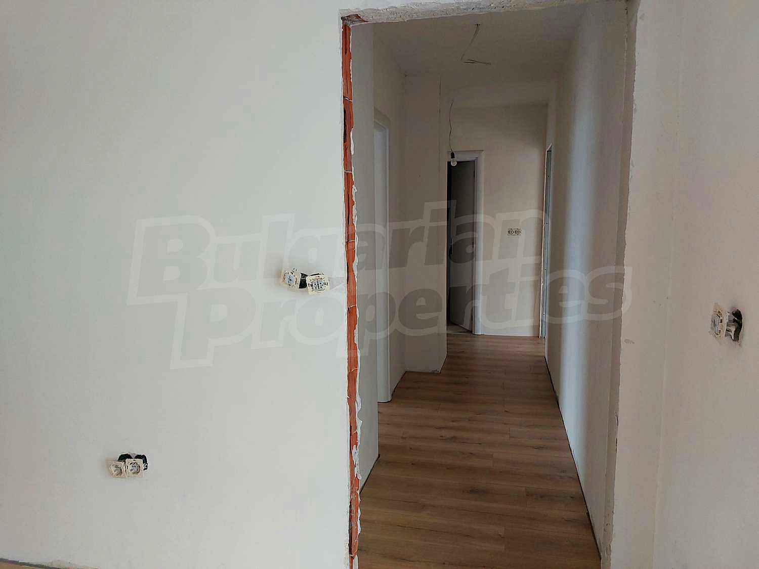 Gallery Picture 9