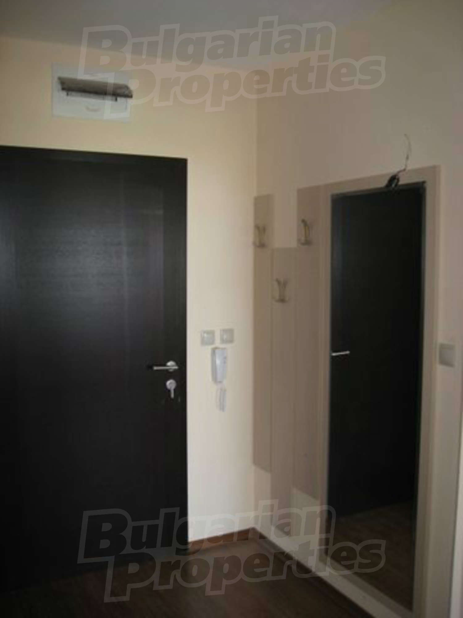 Gallery Picture 24