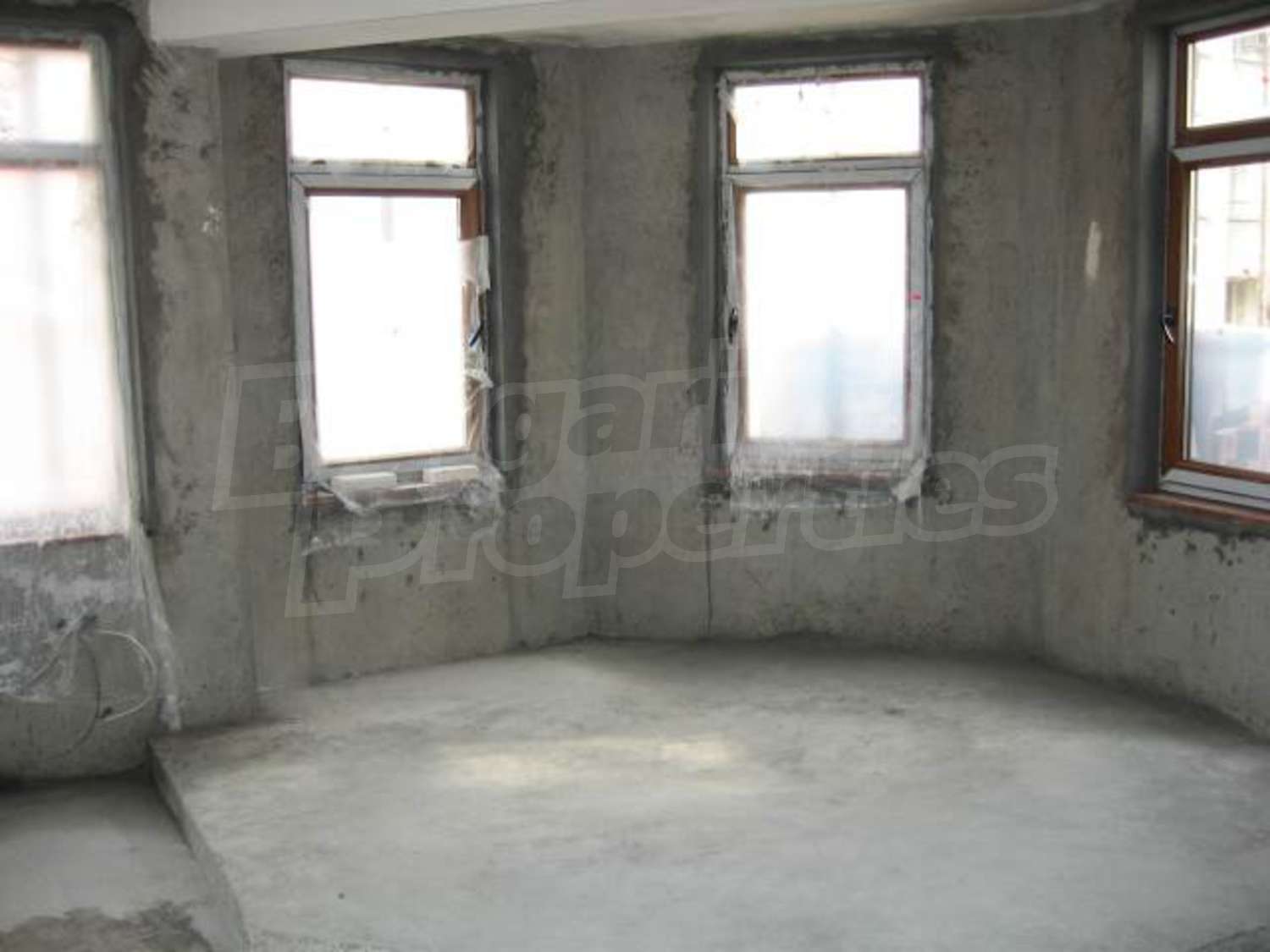 Gallery Picture 2