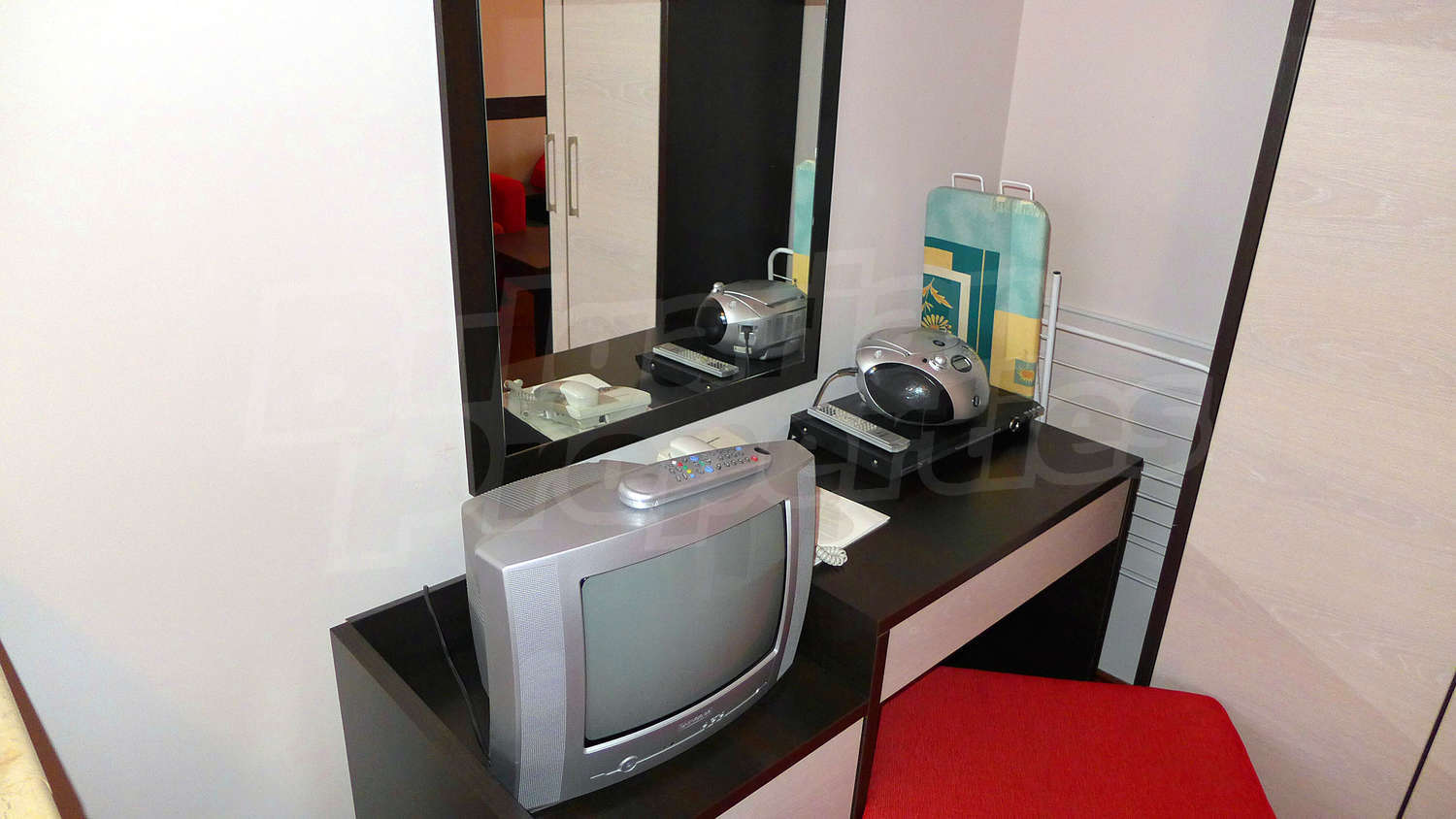 Gallery Picture 10
