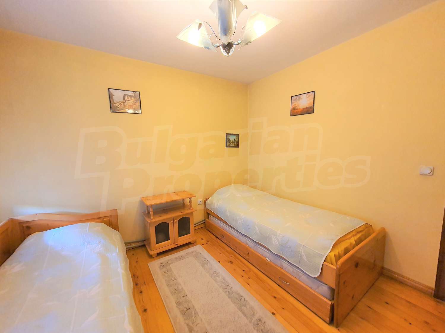 Gallery Picture 16