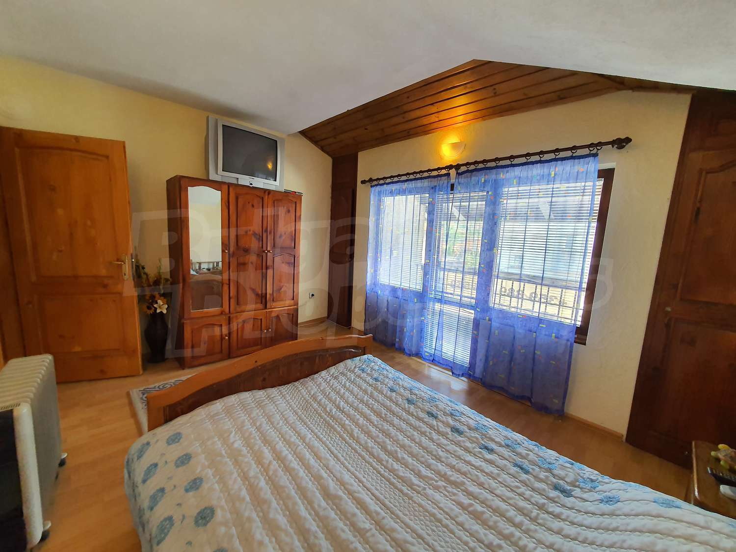 Gallery Picture 43