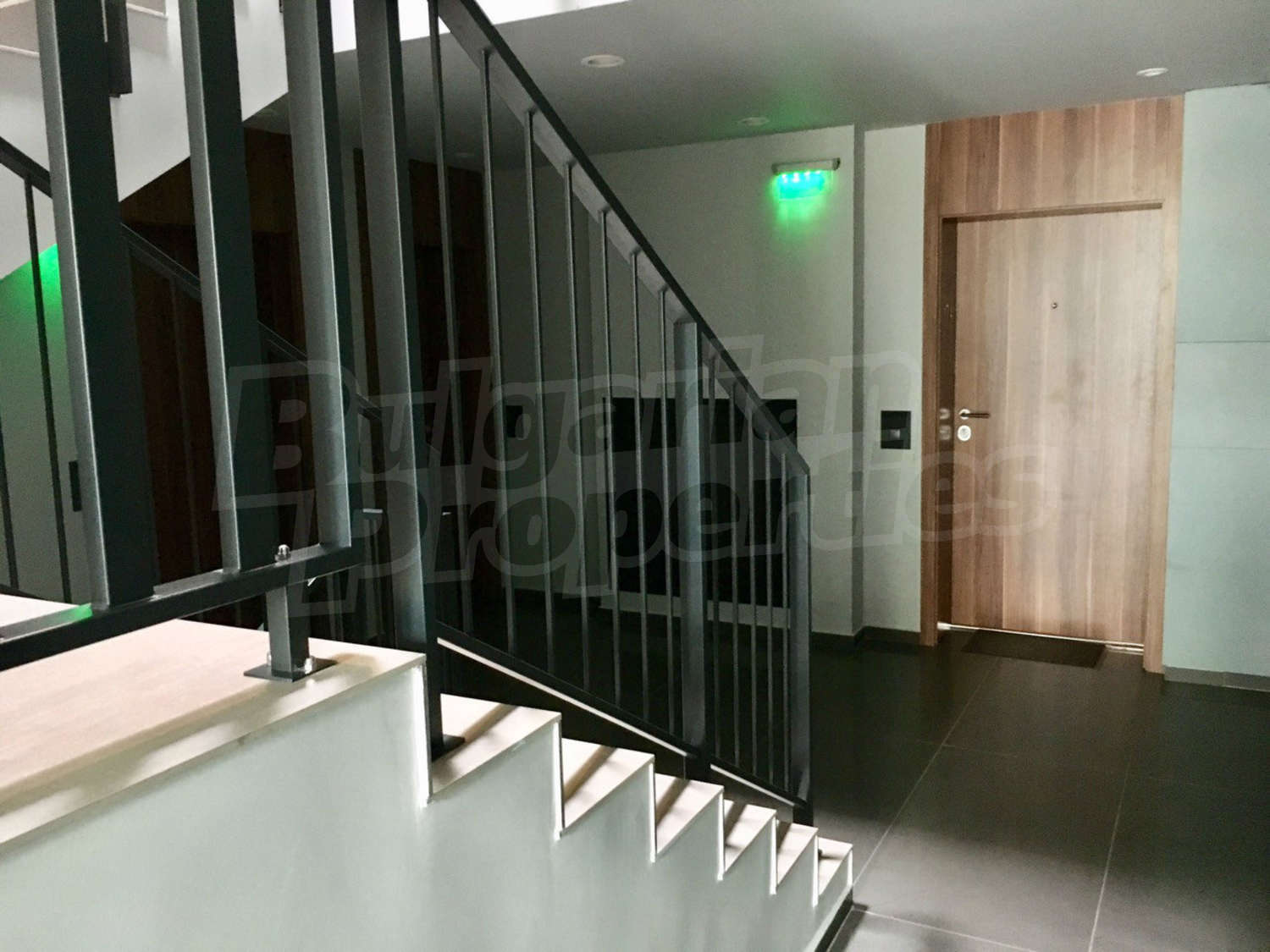 Gallery Picture 12