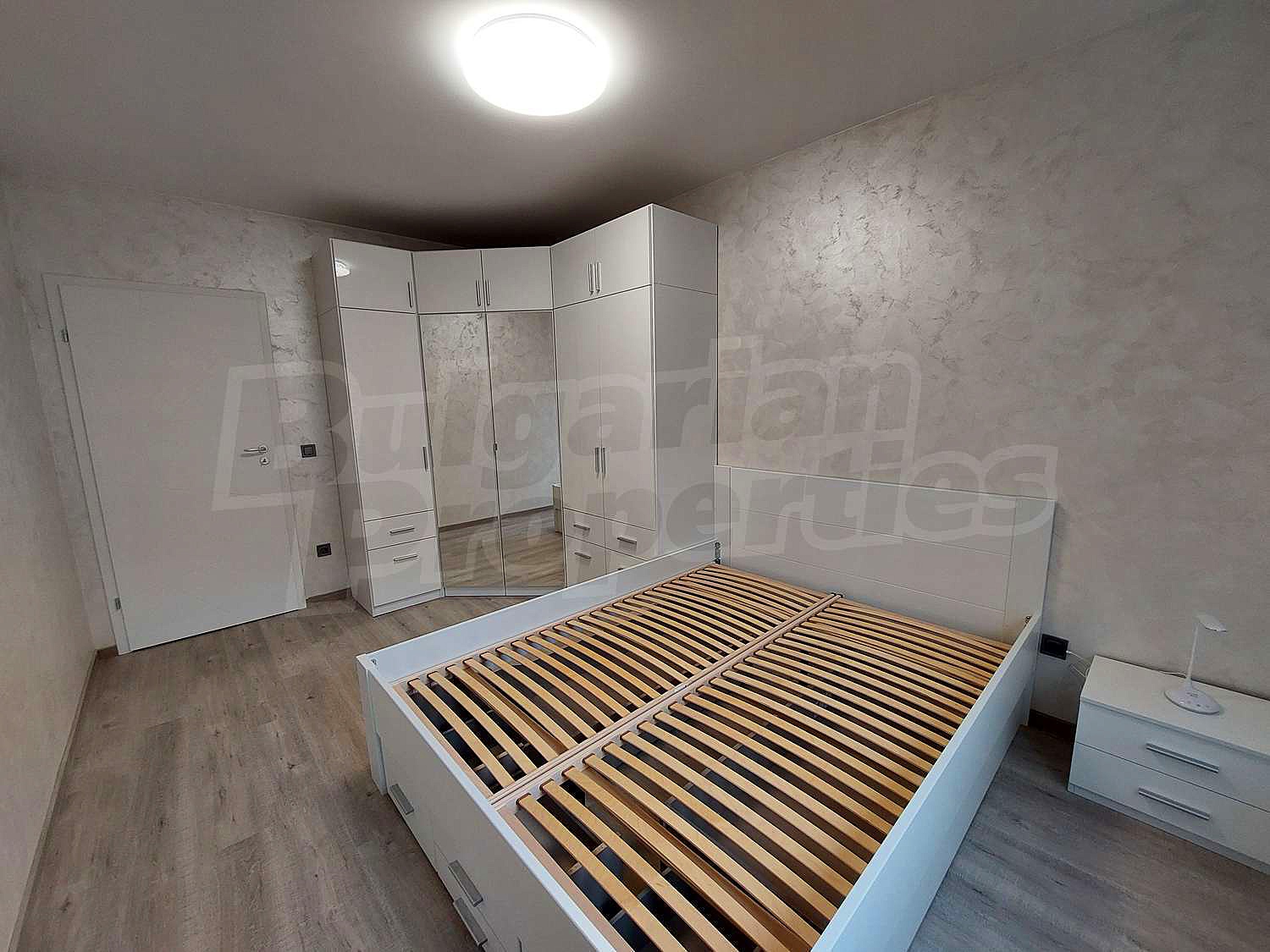 Gallery Picture 5
