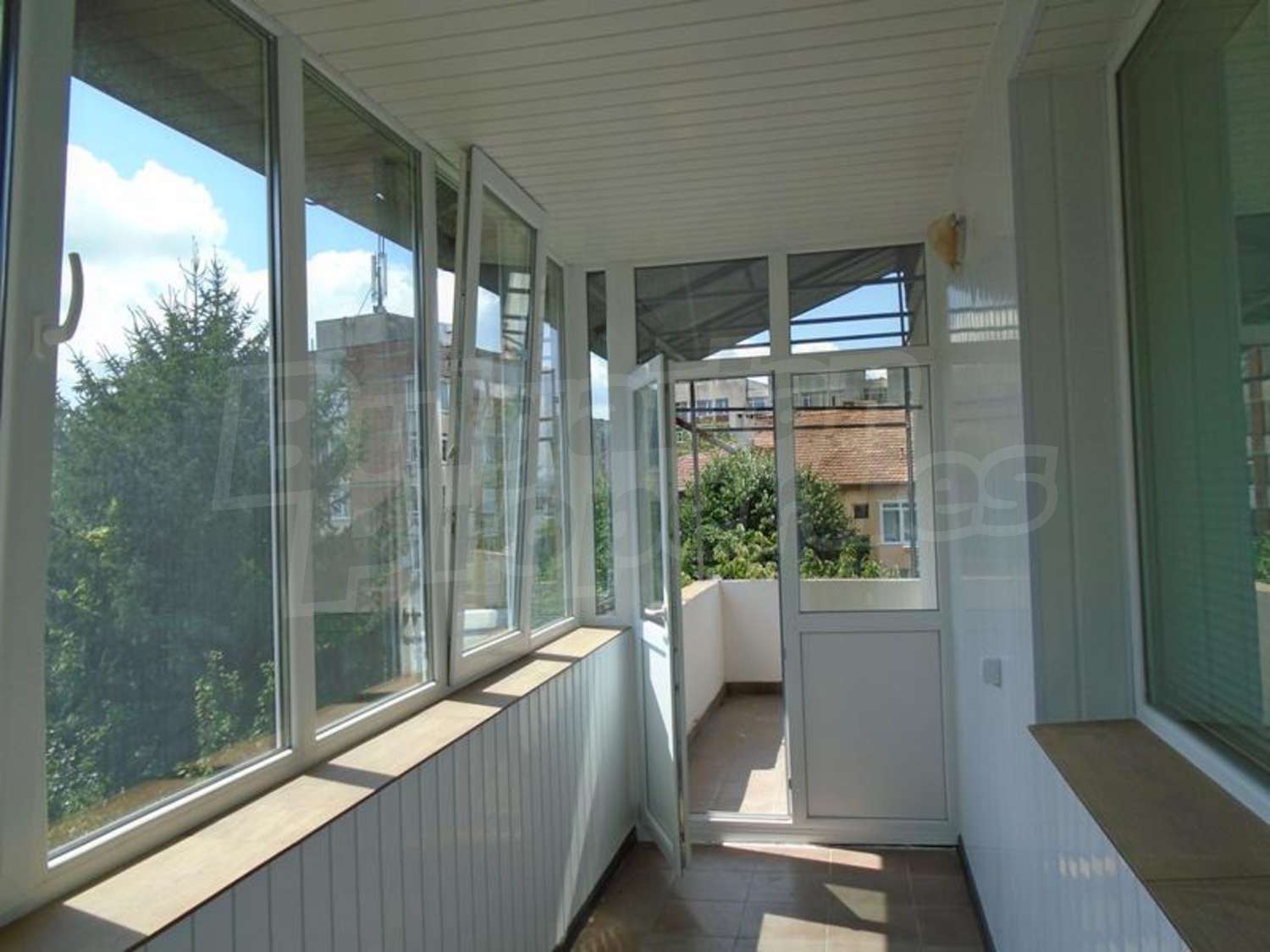 Gallery Picture 7