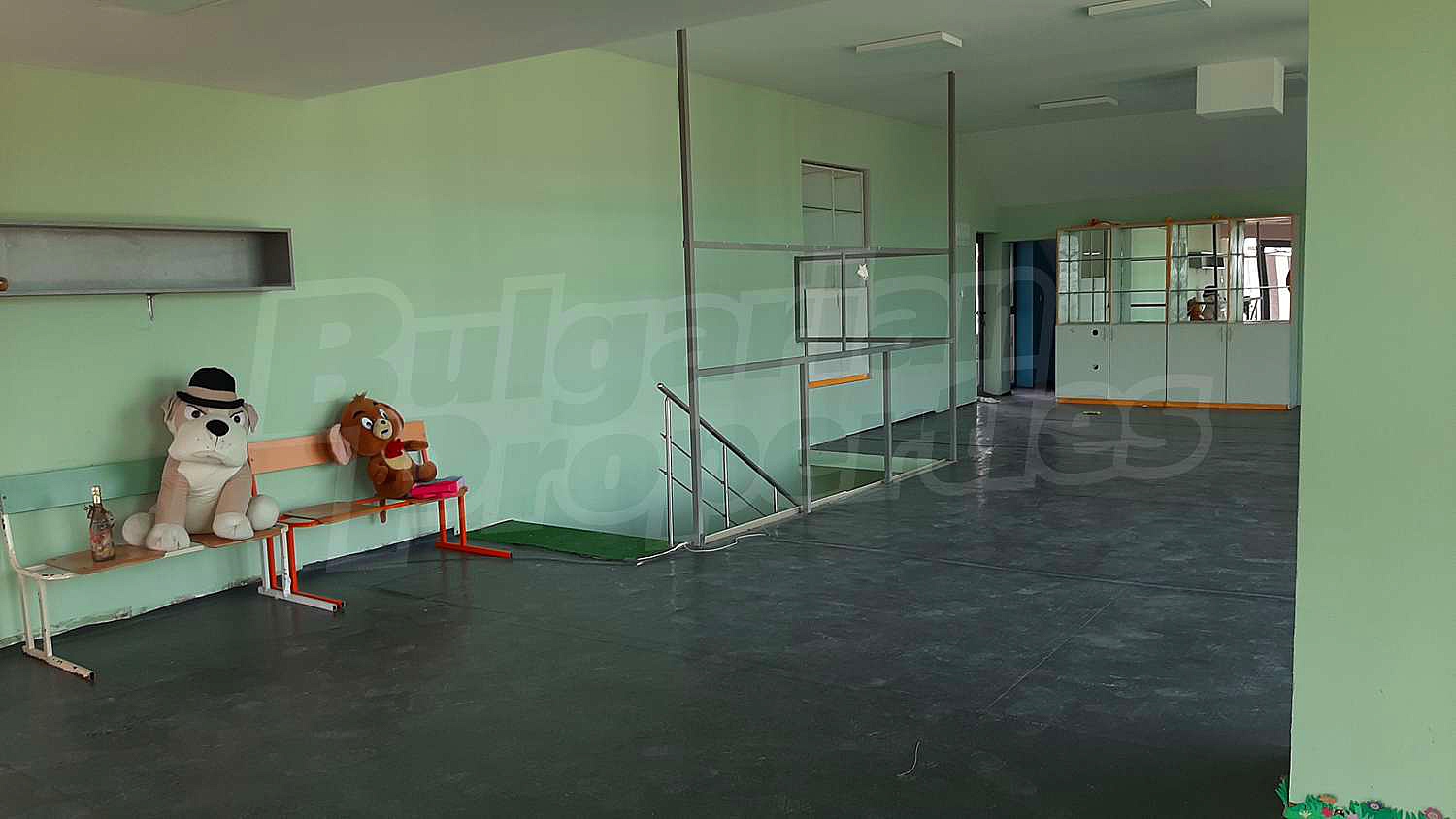 Gallery Picture 8