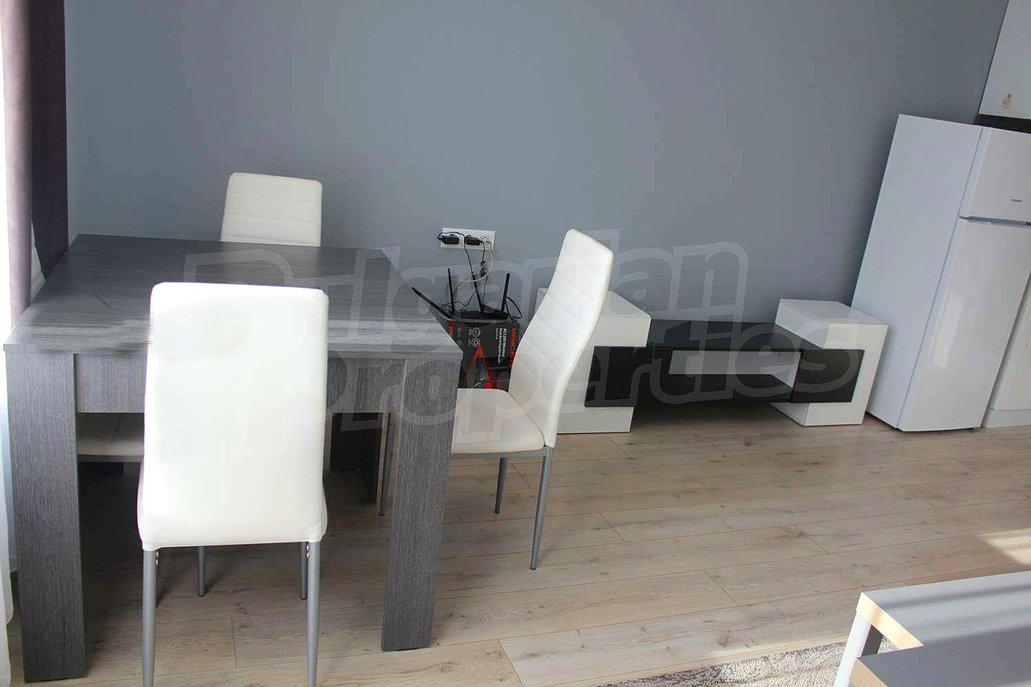 Gallery Picture 2