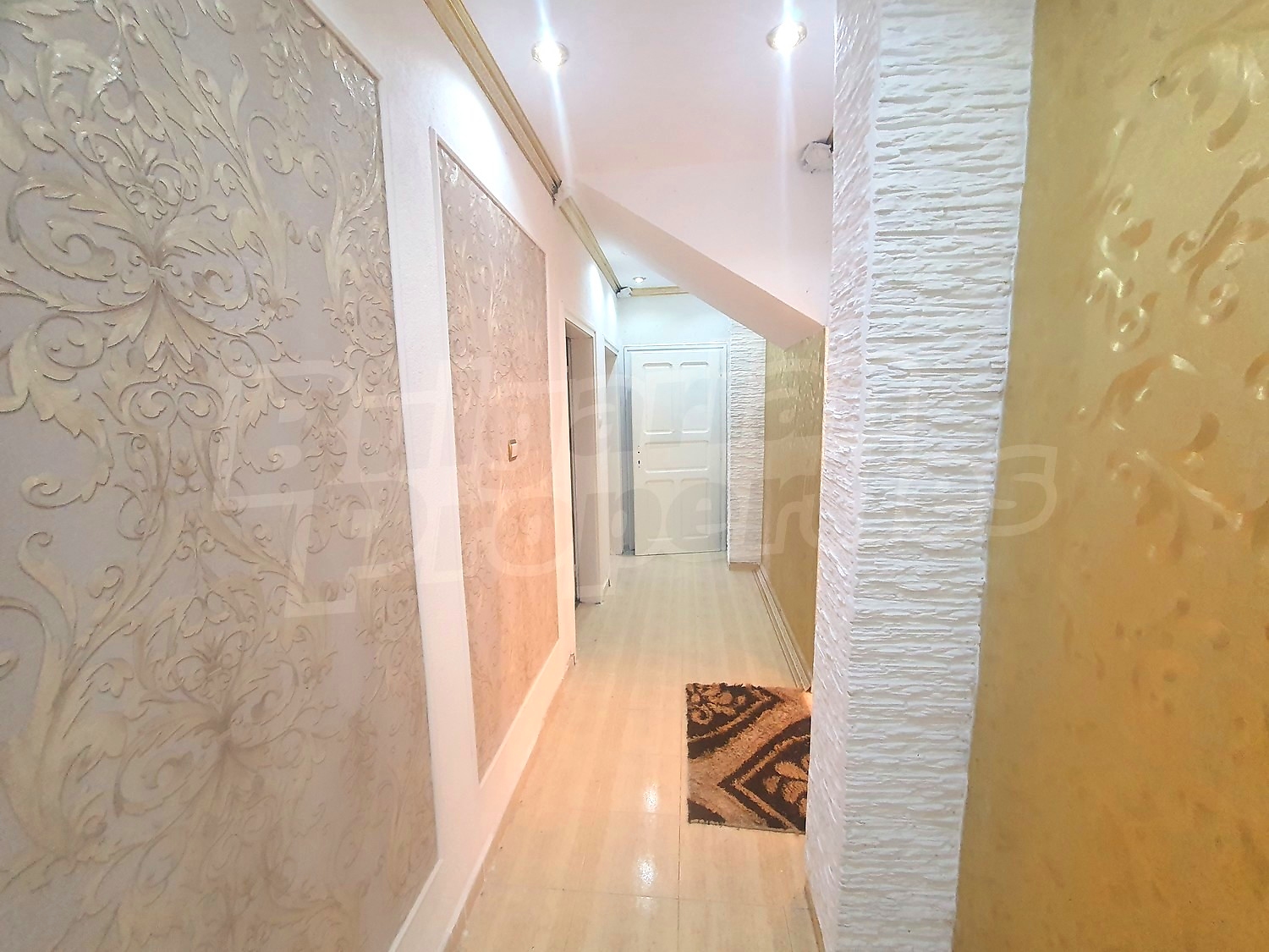 House for sale near Borovets, Bulgaria. Luxuriously finished and