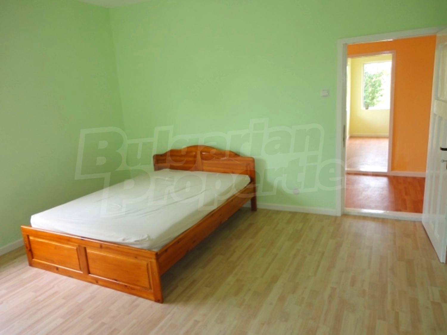Gallery Picture 19