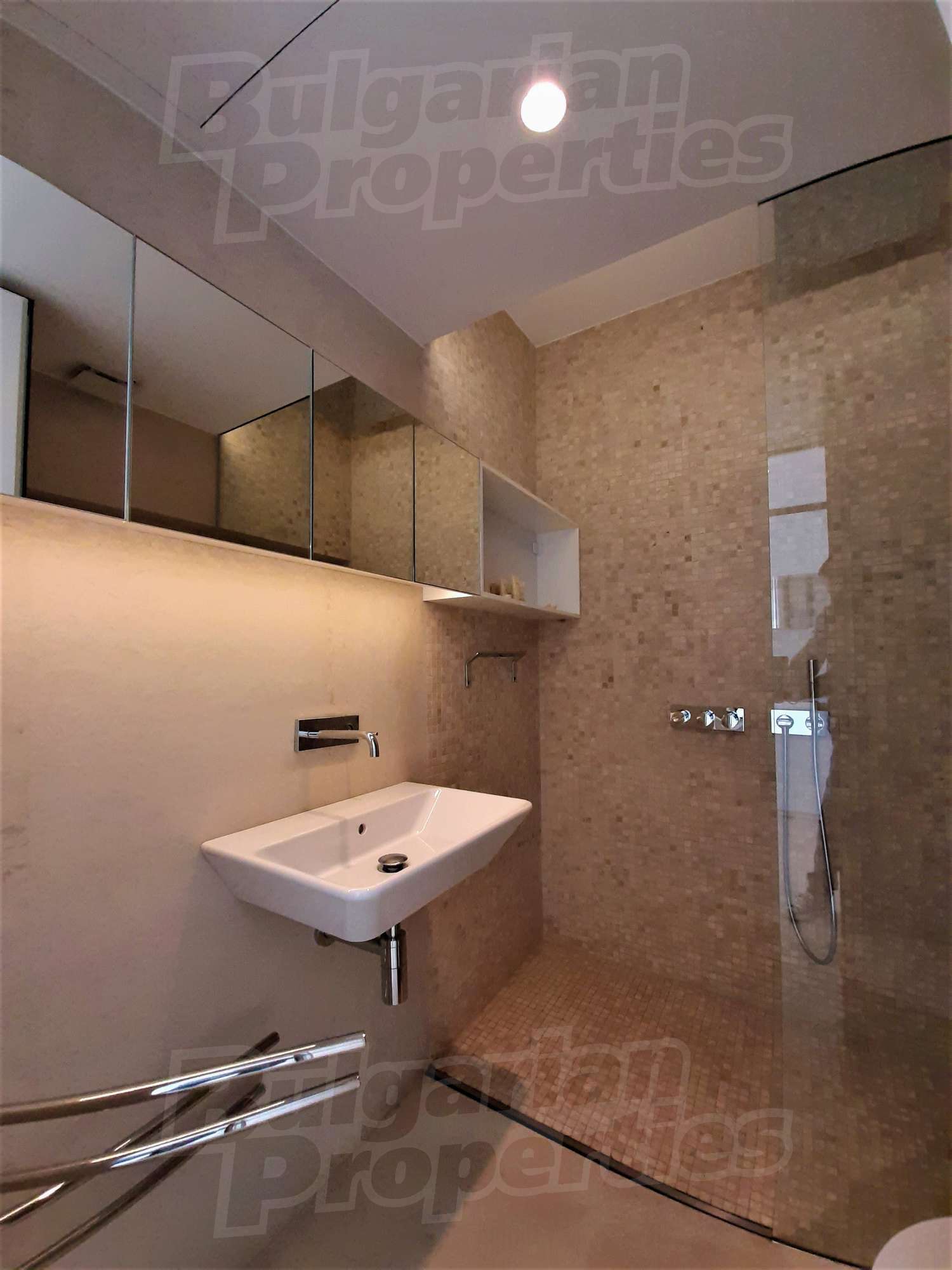 Gallery Picture 11