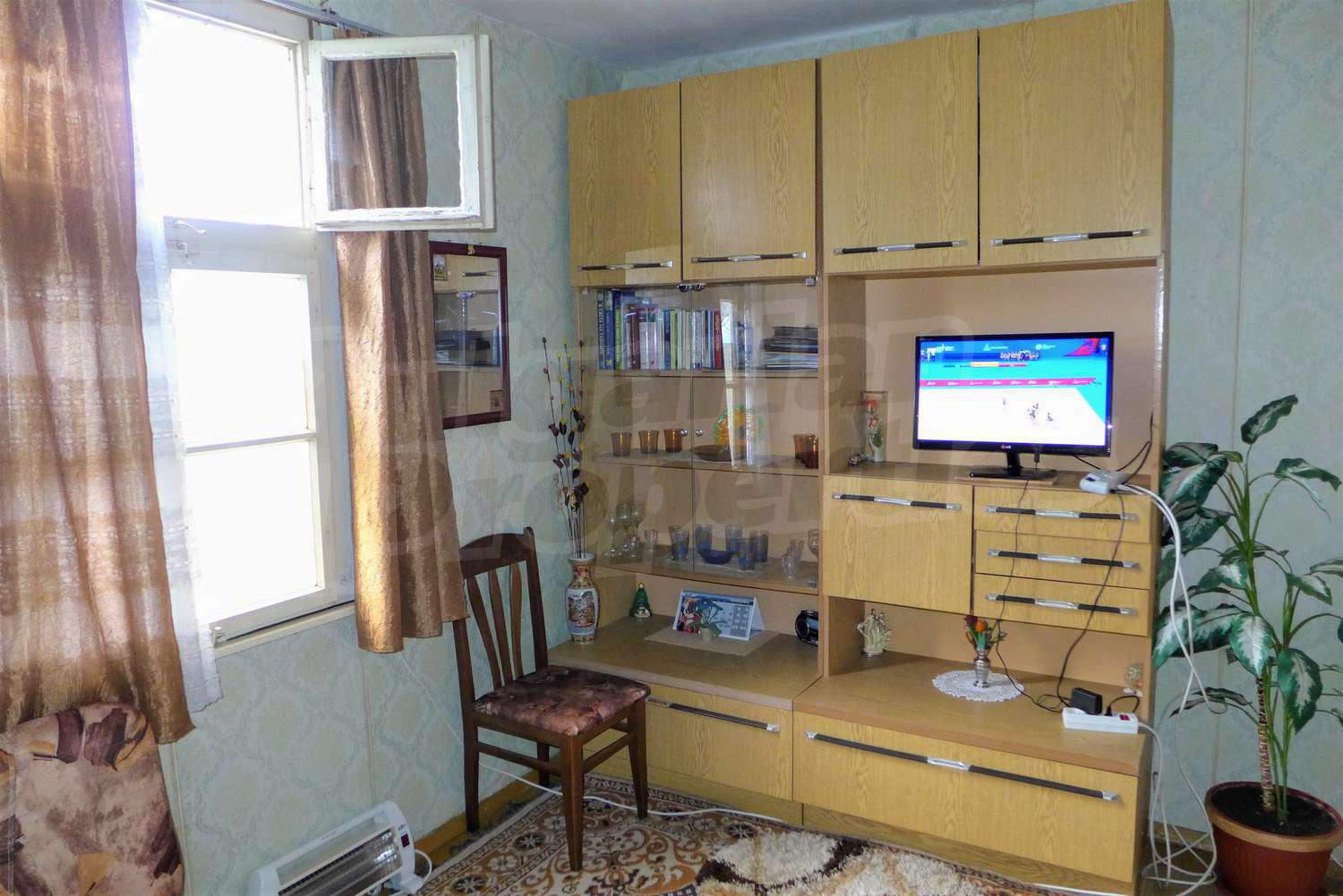Gallery Picture 9