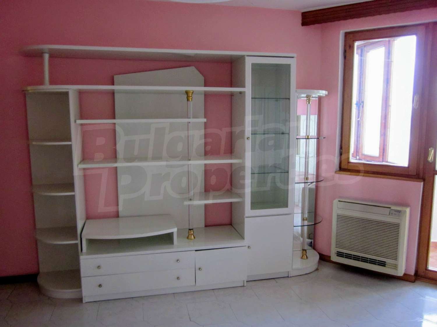 Gallery Picture 10