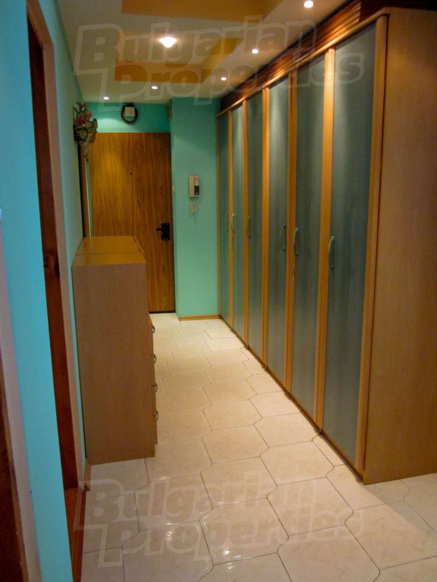 Gallery Picture 14