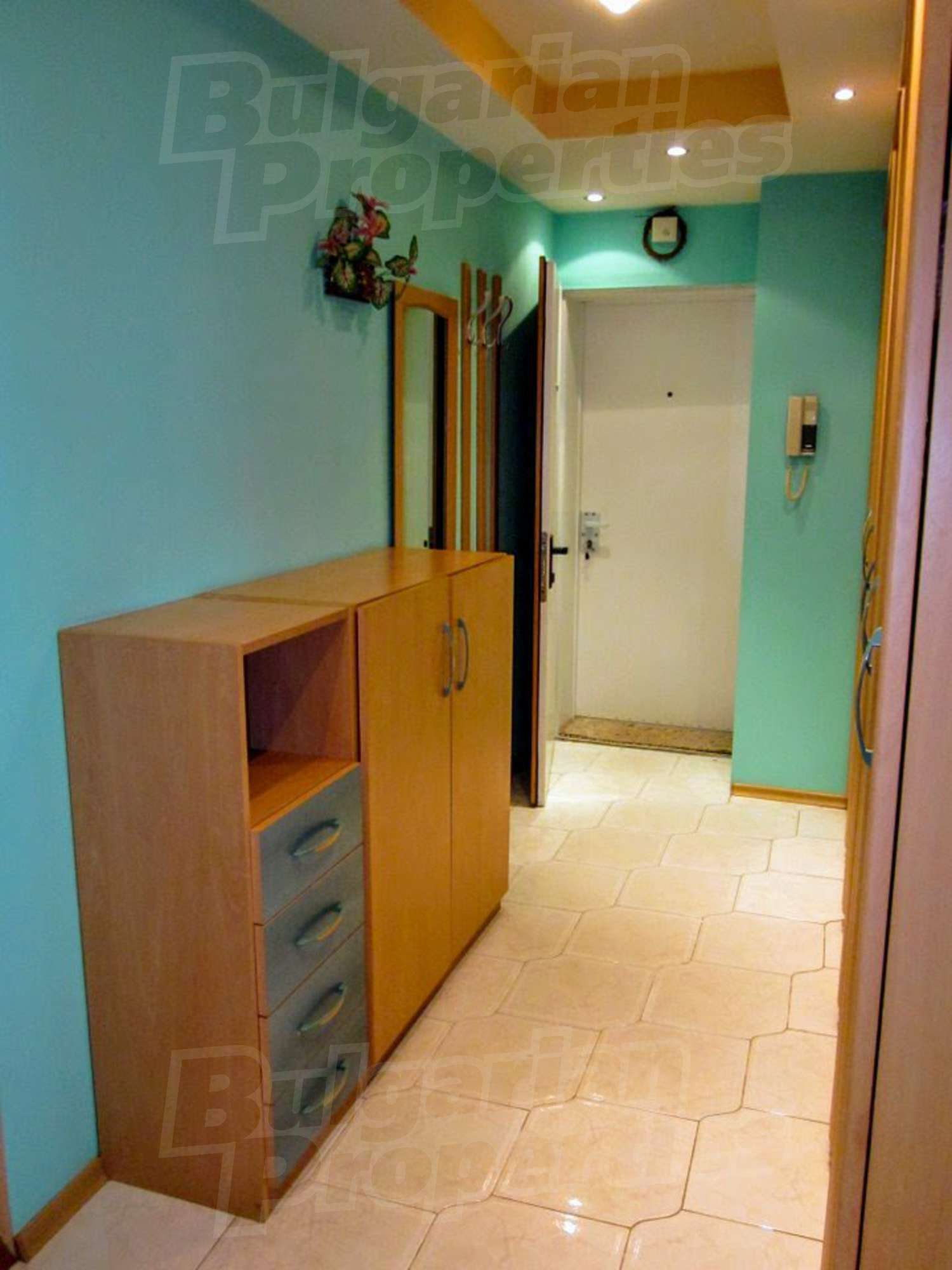 Gallery Picture 15