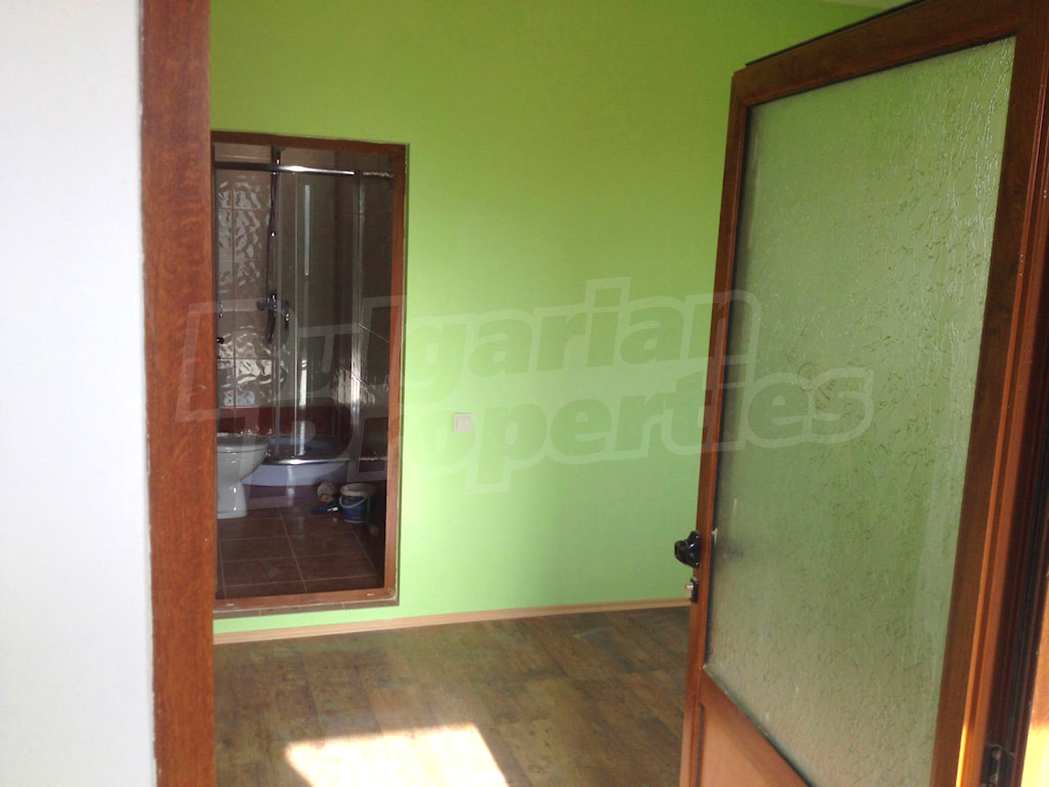 Gallery Picture 15