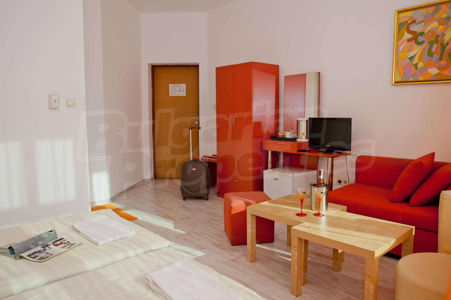 Gallery Picture 17