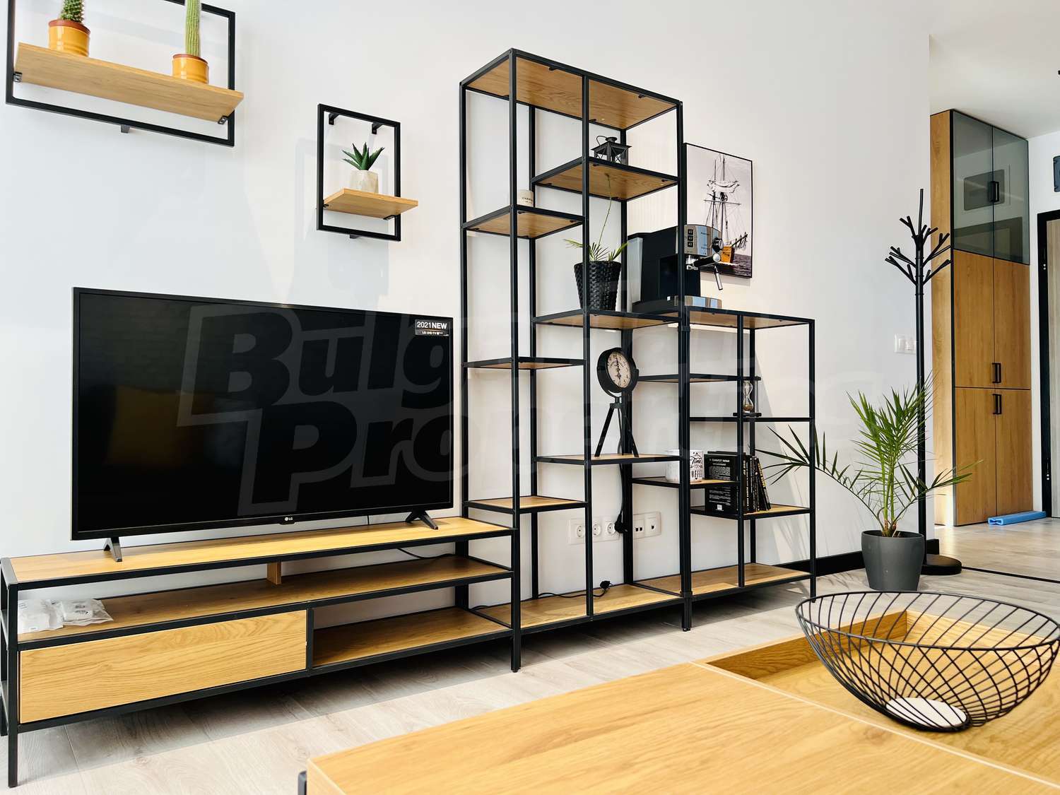 Gallery Picture 9