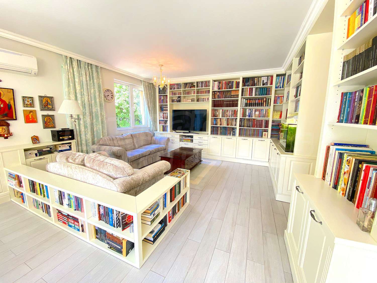 Gallery Picture 7