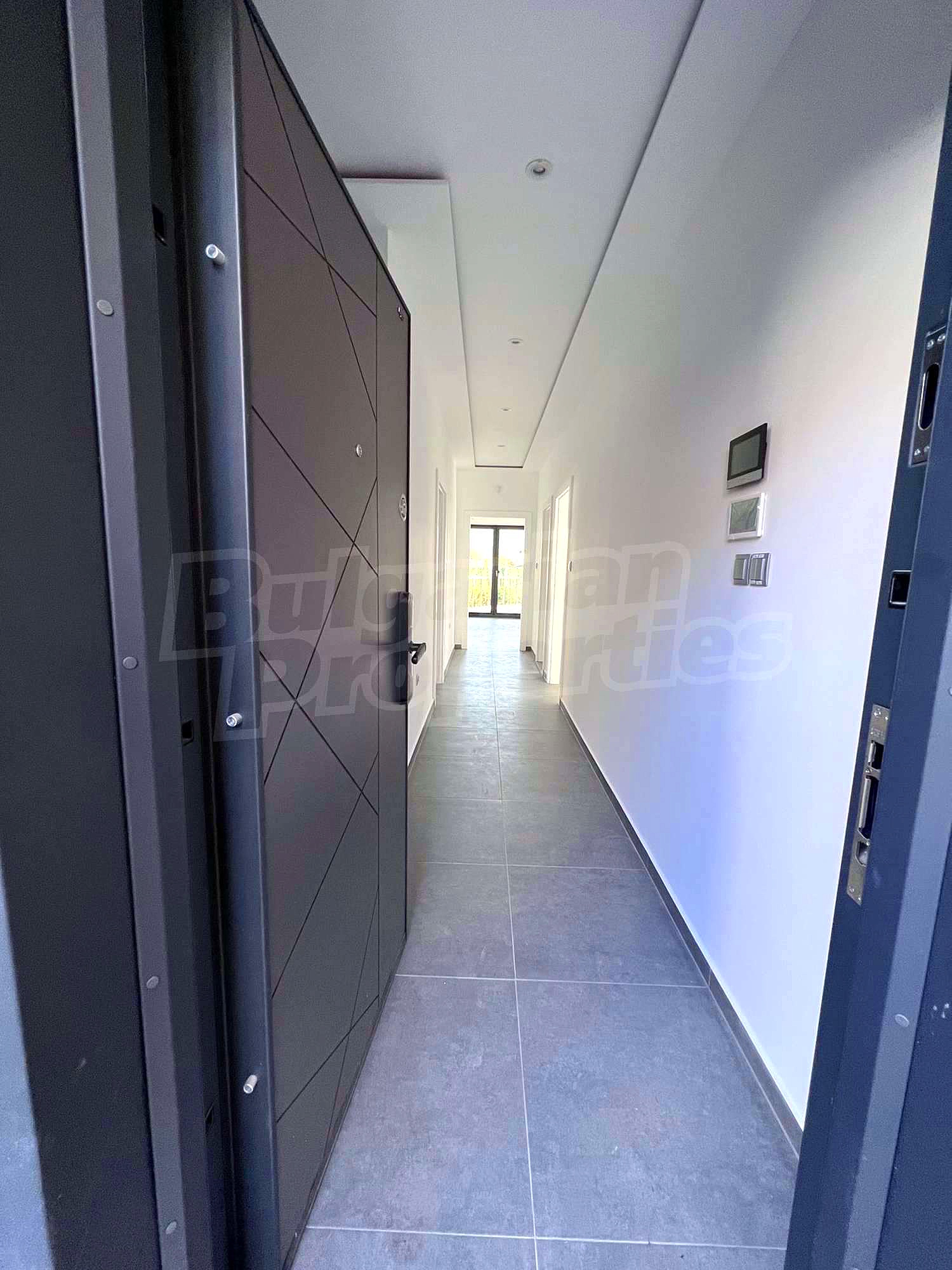 Gallery Picture 11