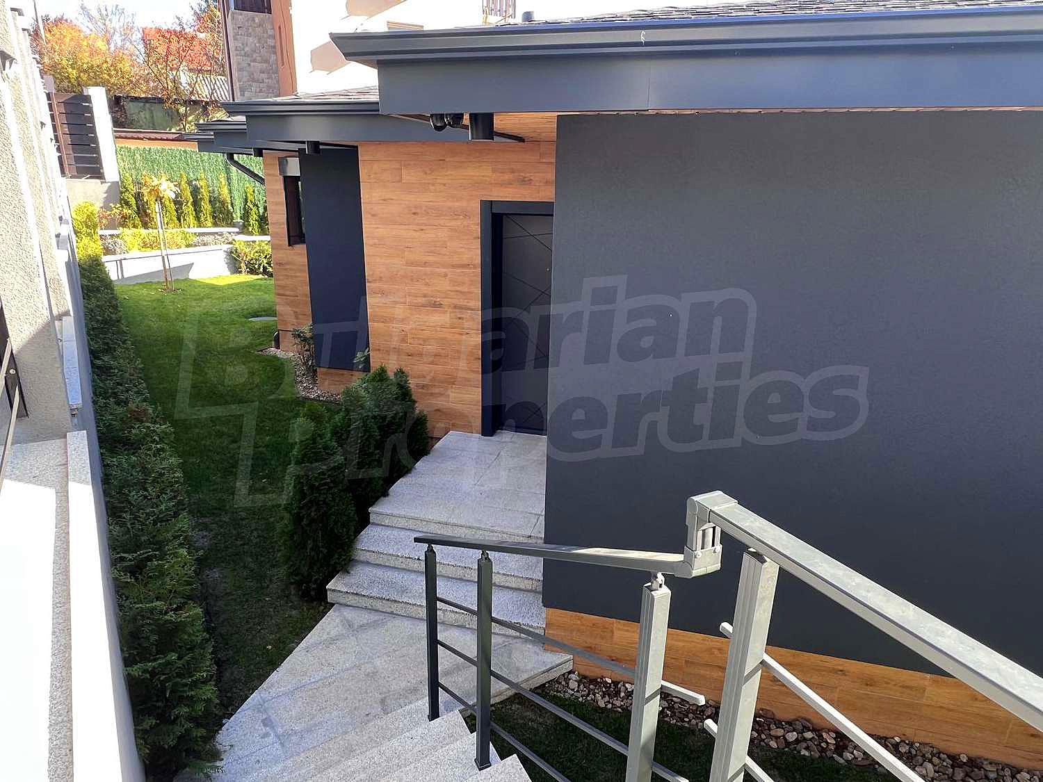 Gallery Picture 31