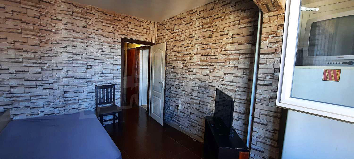 Gallery Picture 8