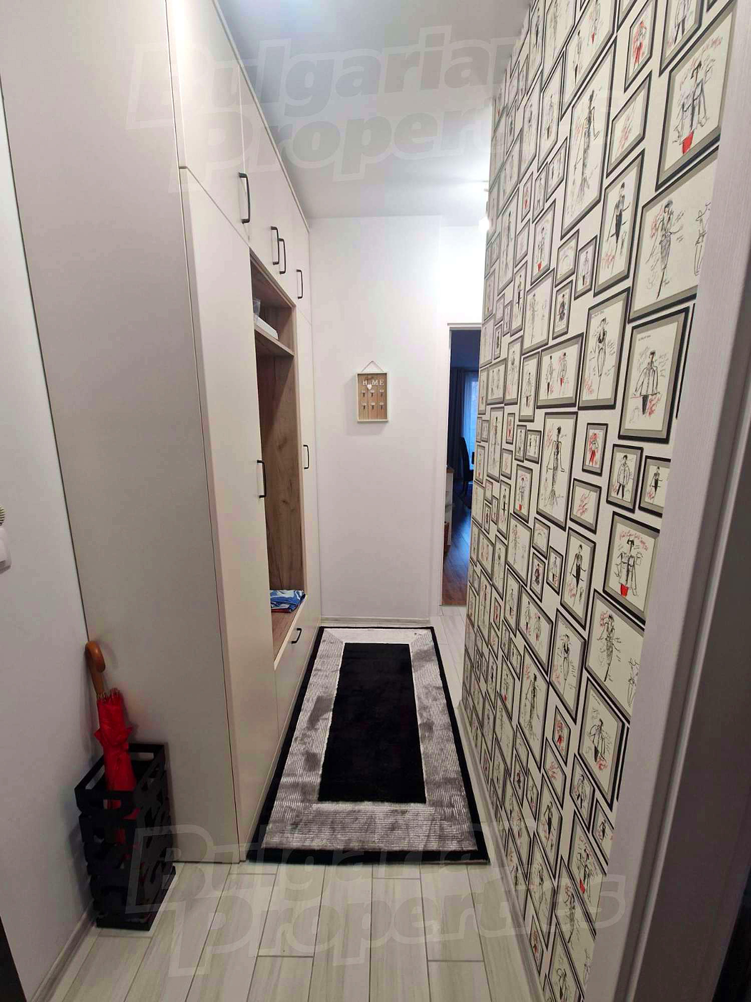 Gallery Picture 4