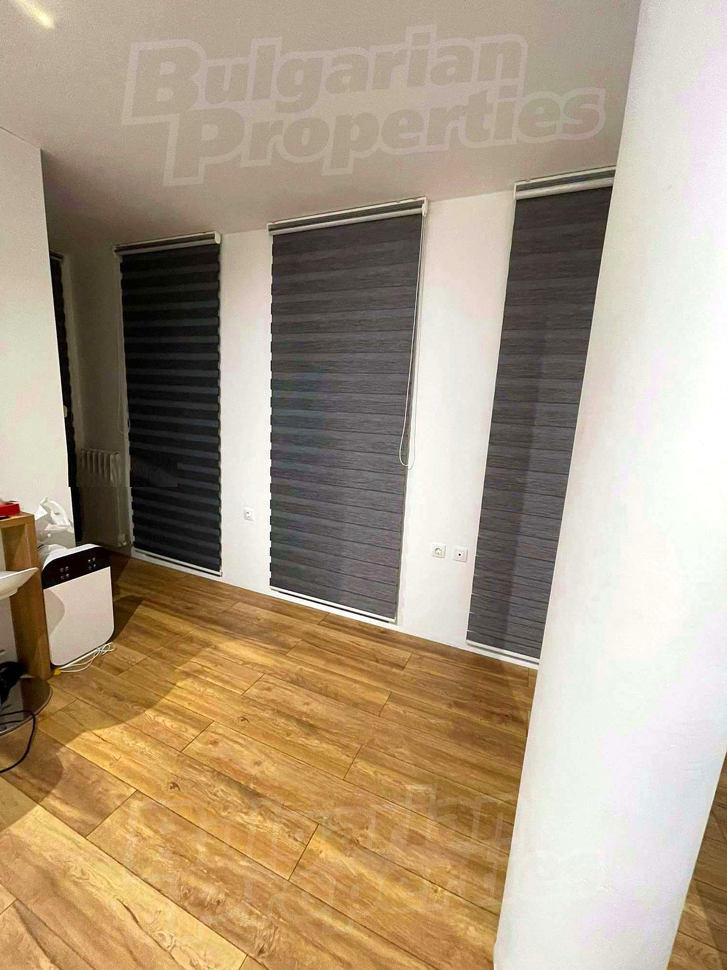 Gallery Picture 10