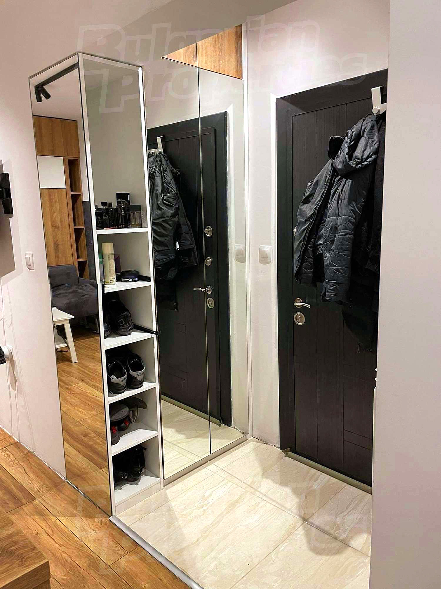 Gallery Picture 9