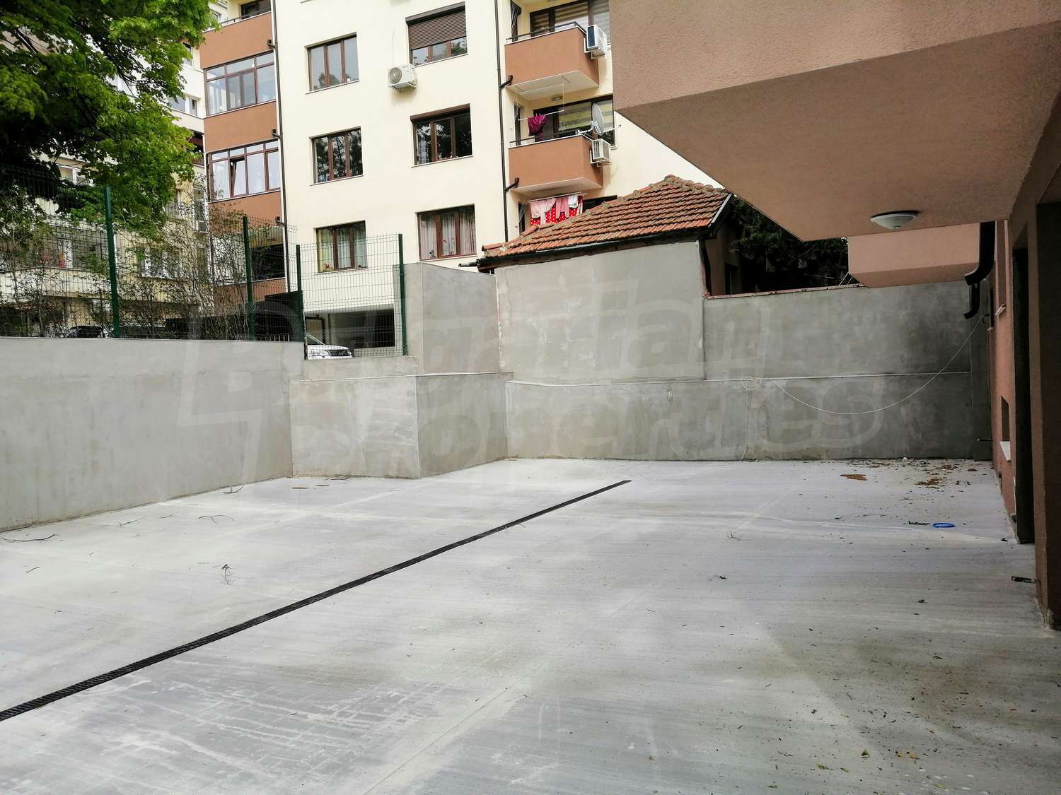 Gallery Picture 13