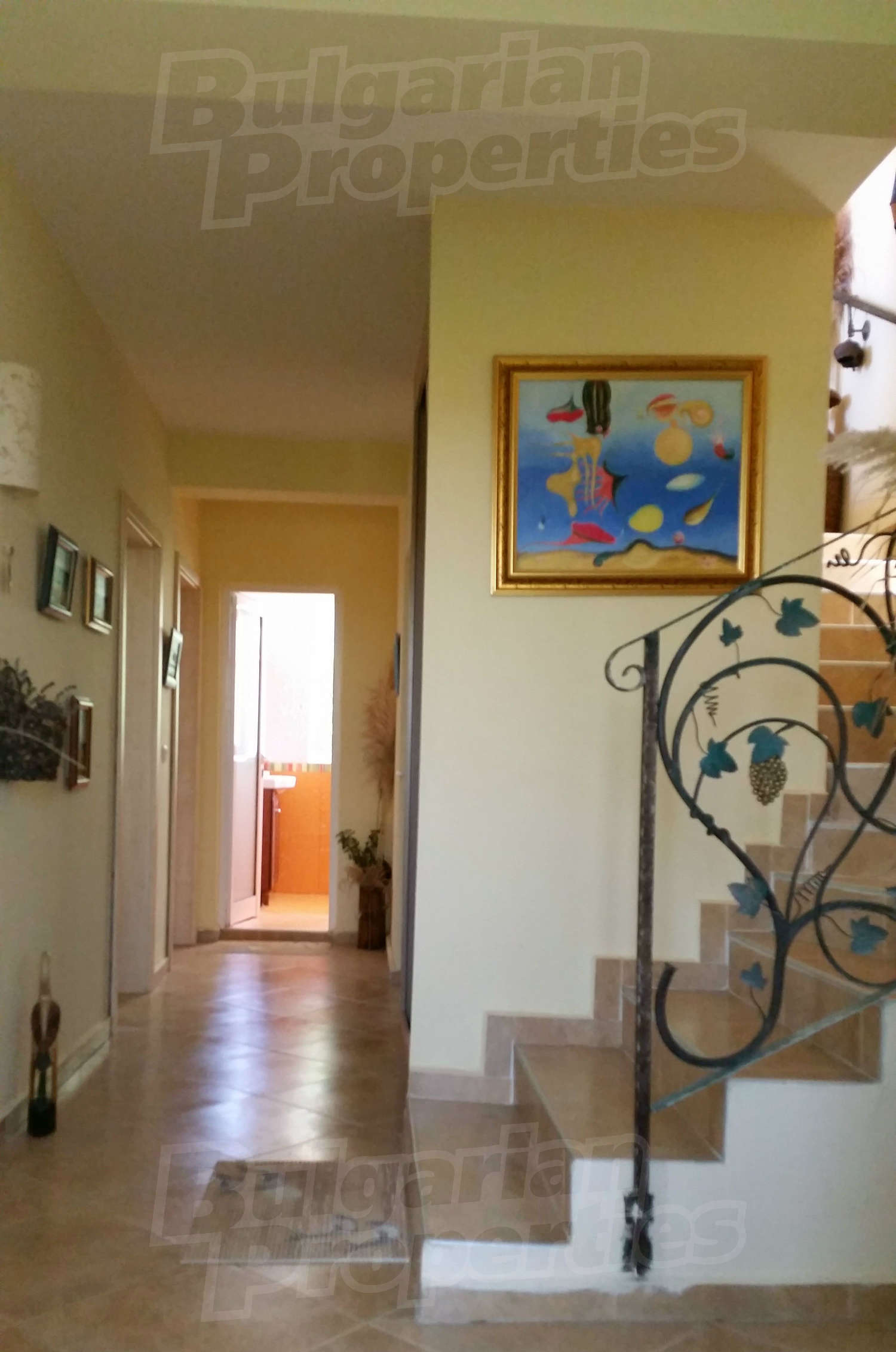 Gallery Picture 12