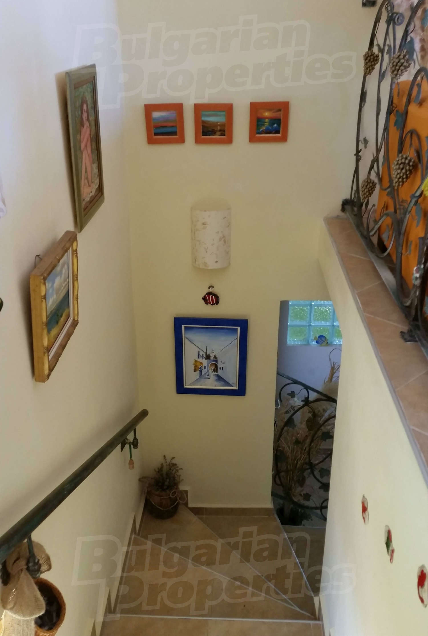 Gallery Picture 13