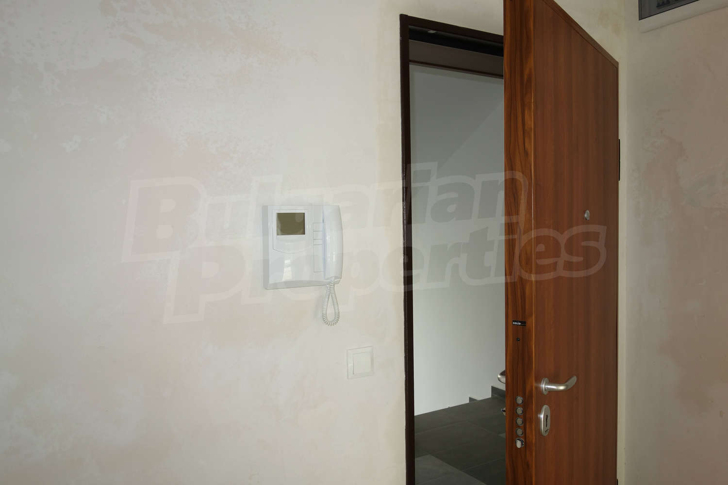 Gallery Picture 12