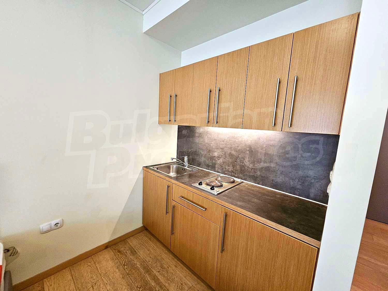 Gallery Picture 5