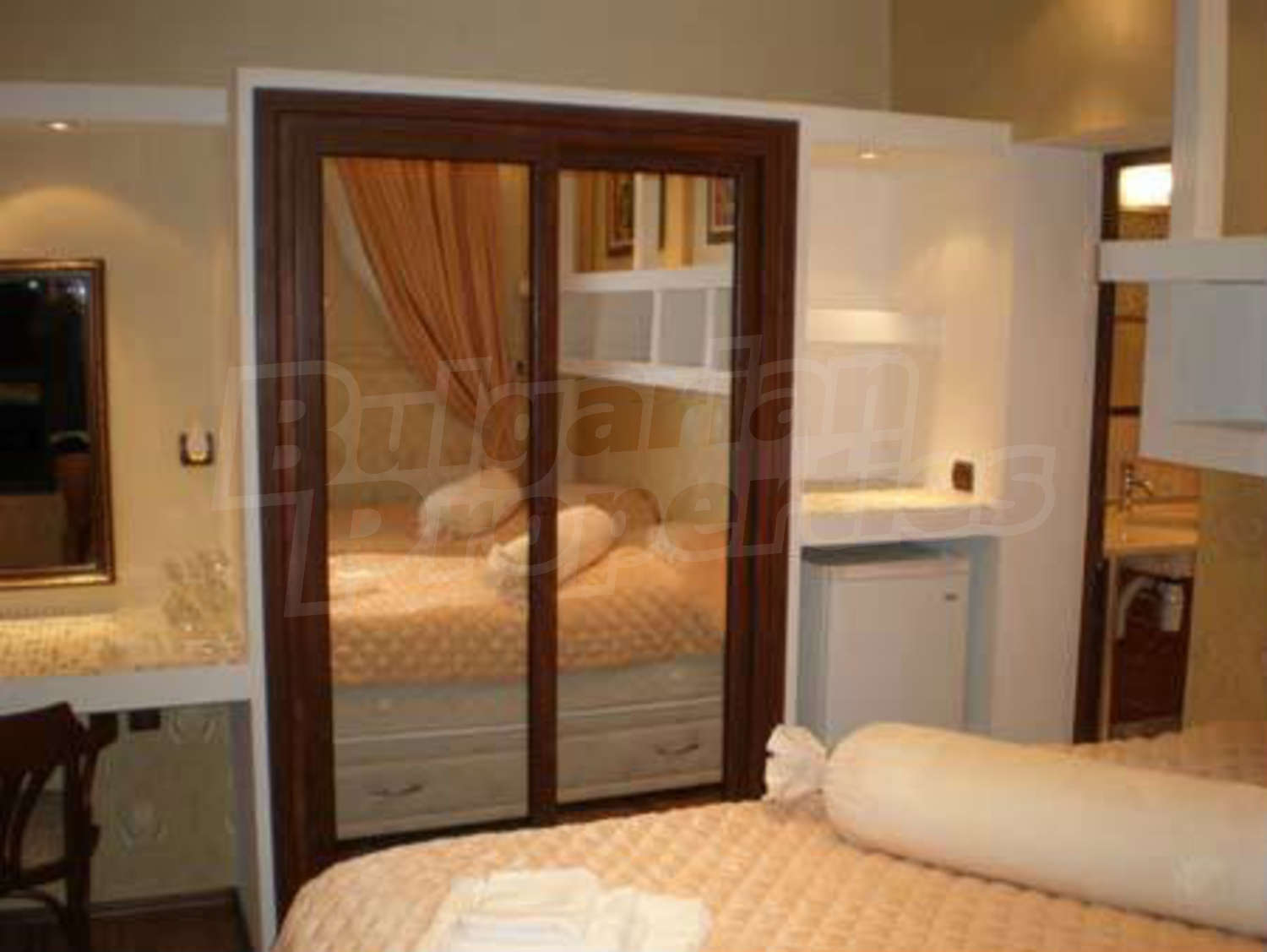 Gallery Picture 13