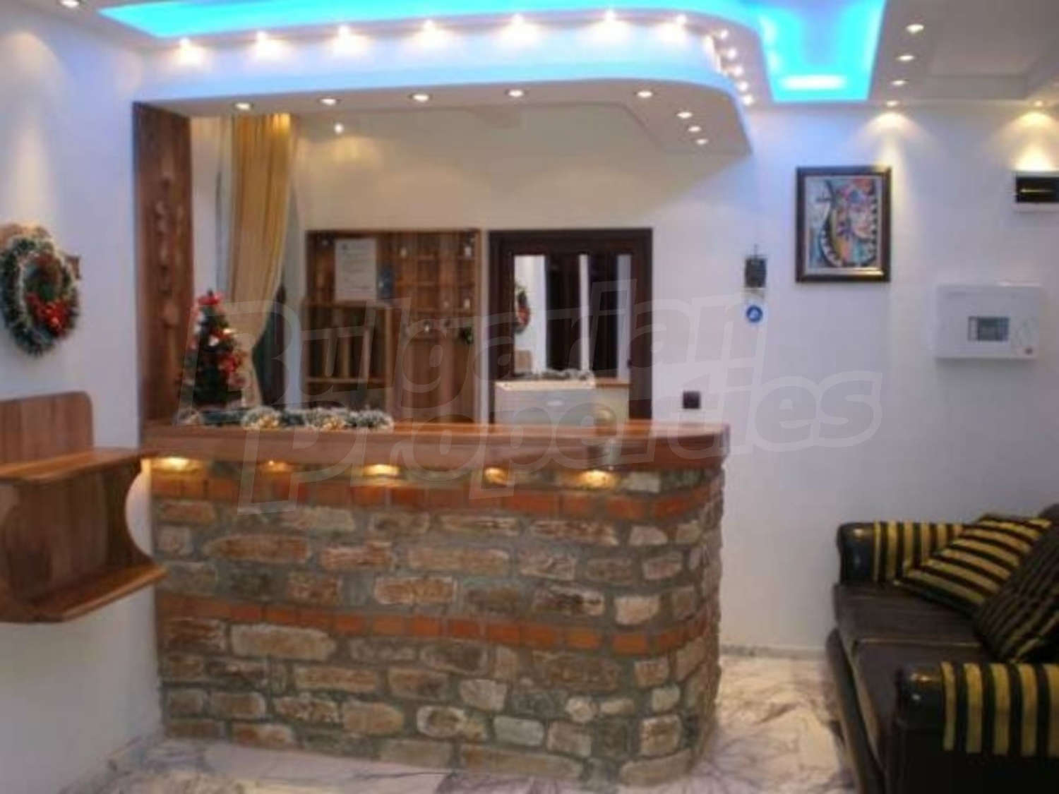 Gallery Picture 9