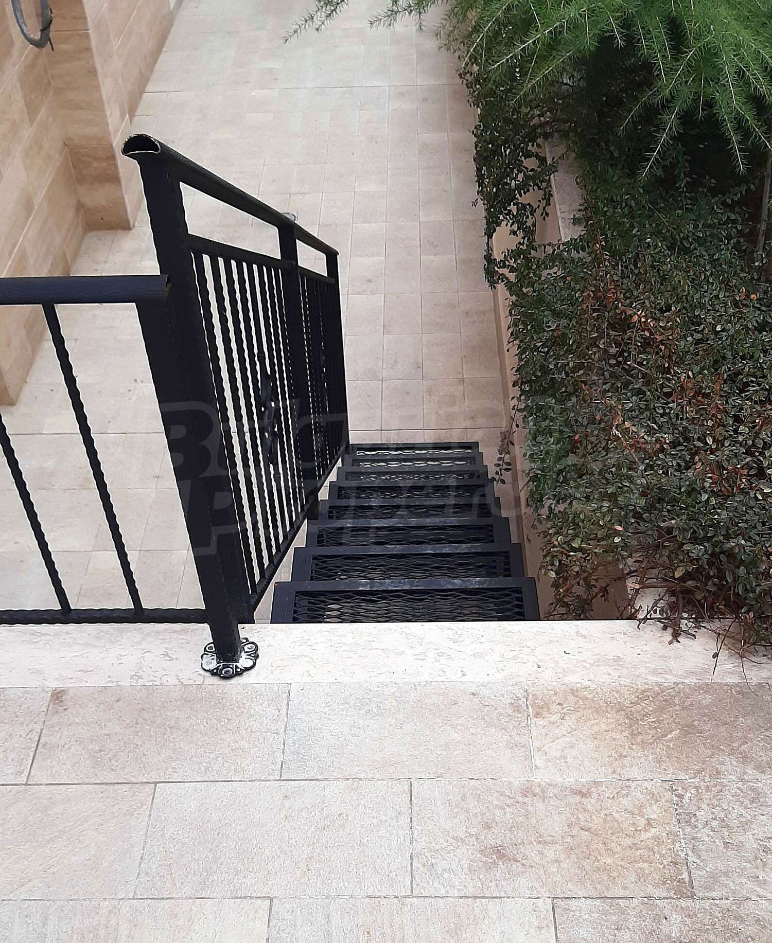 Gallery Picture 12