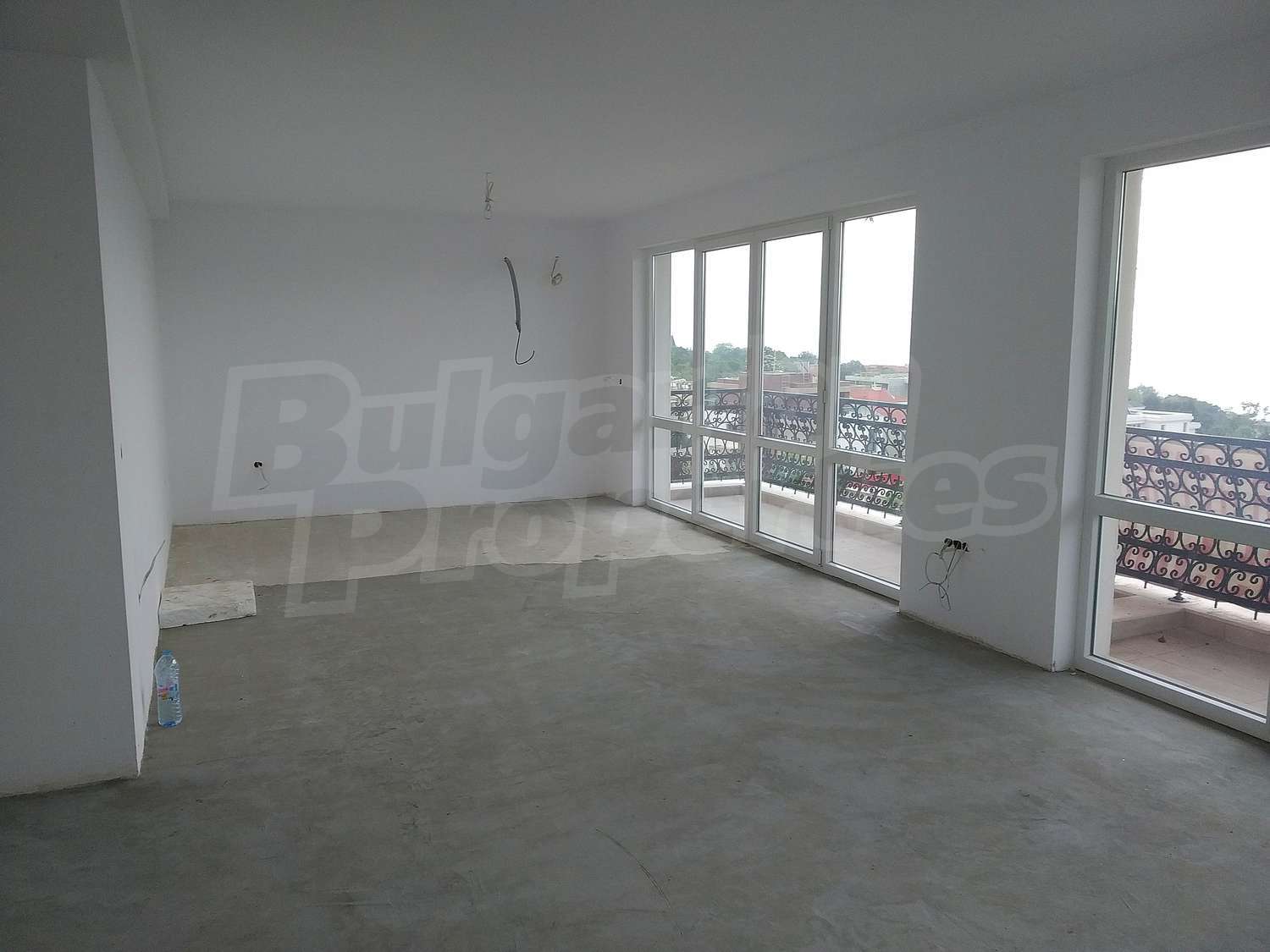 Gallery Picture 13