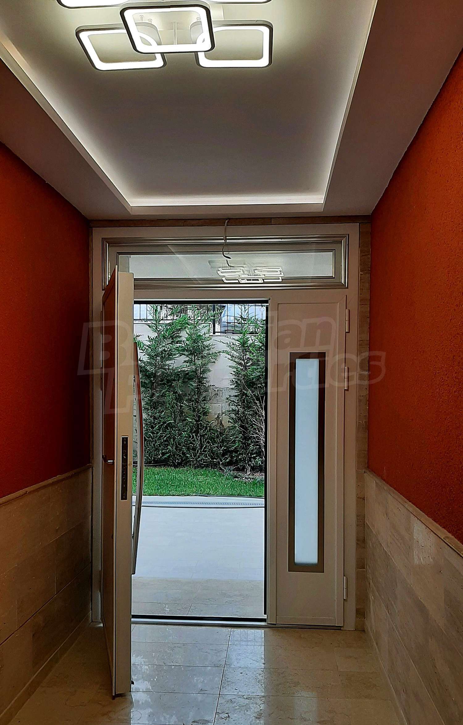 Gallery Picture 35