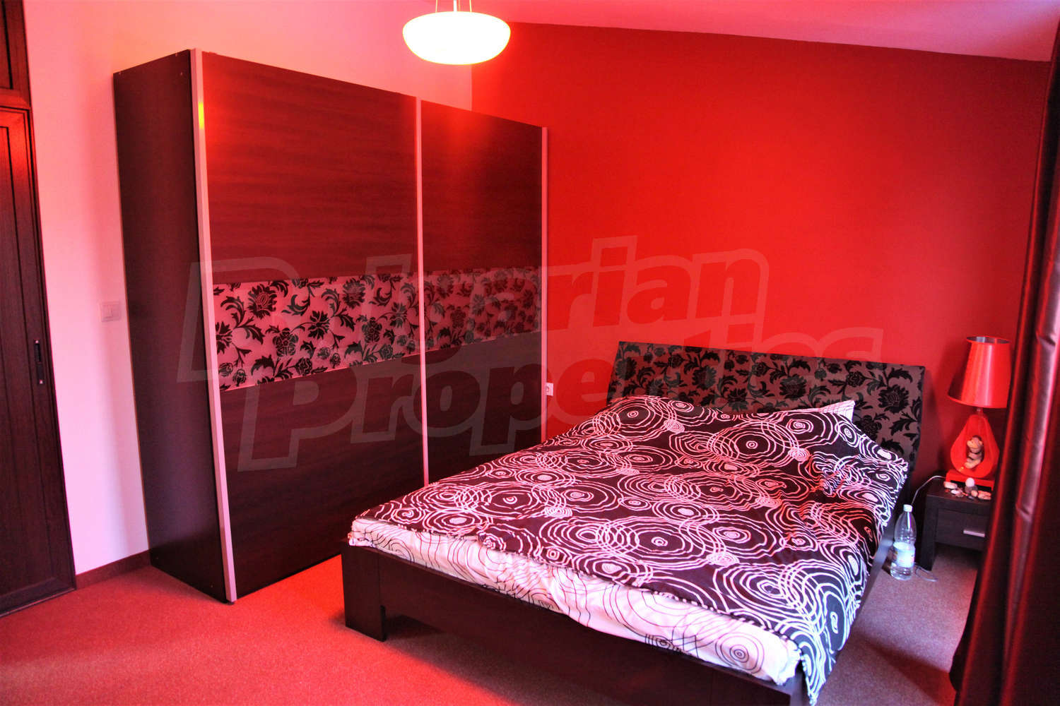 Gallery Picture 6