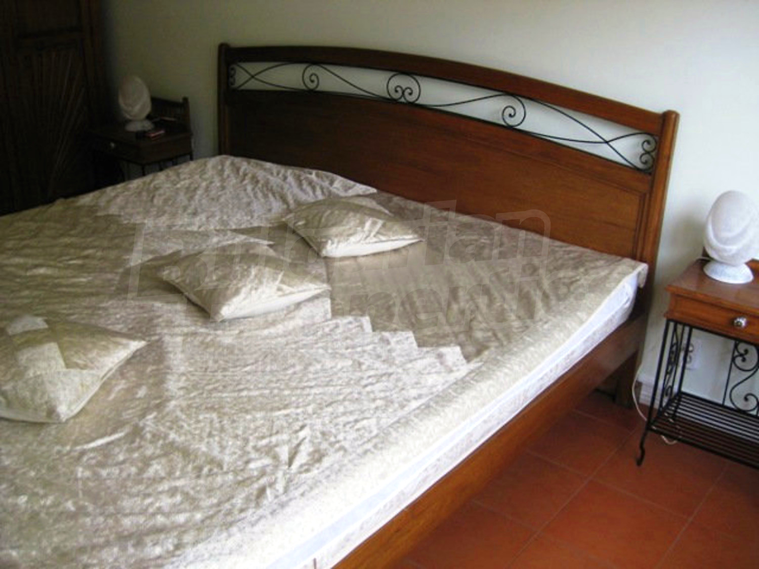 Gallery Picture 12